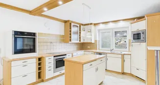 von_poll_real_estate_property_25161027_image_3