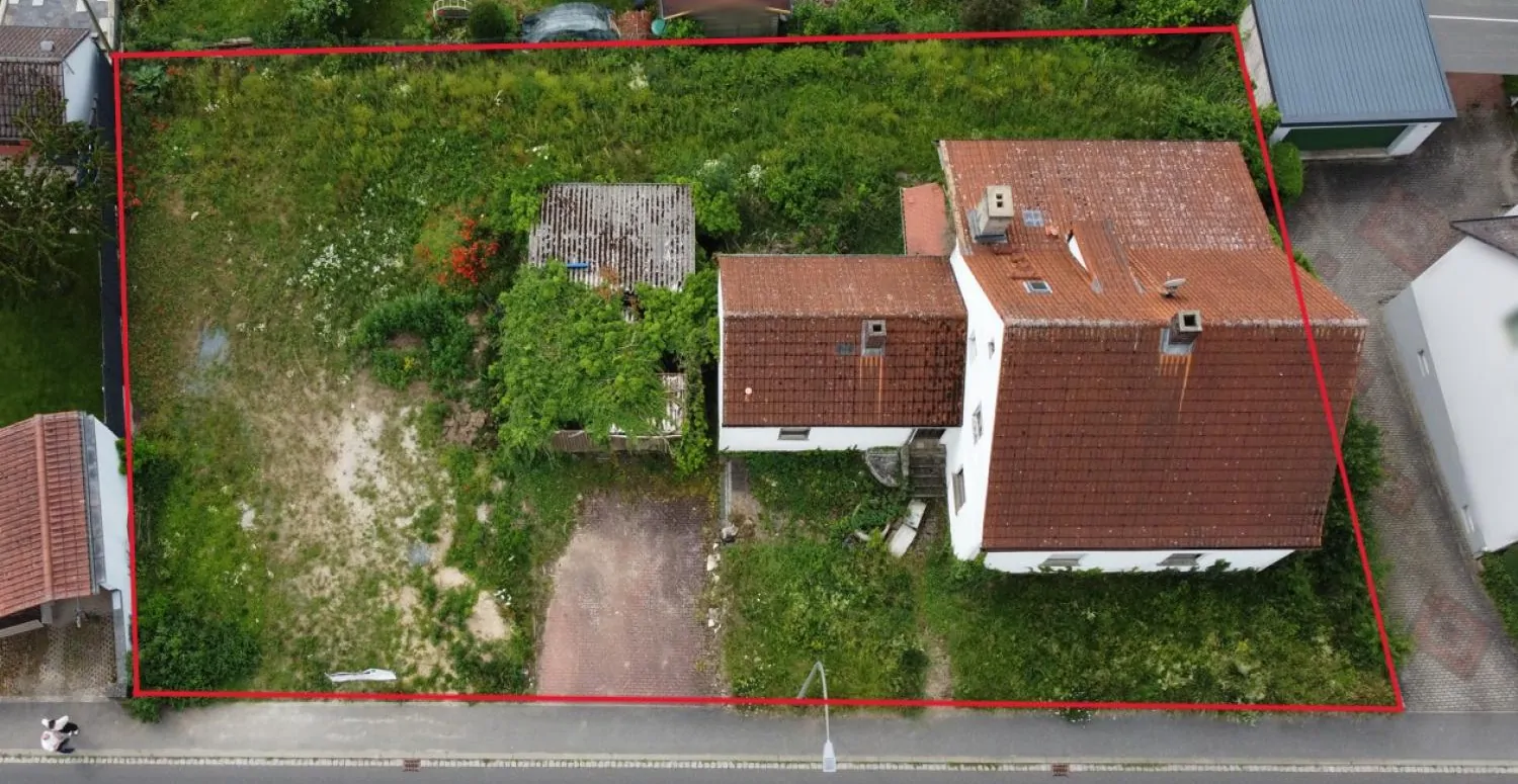 Großzügiges Grundstück mit Möglichkeit zur Teilung