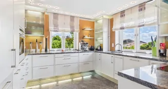 von_poll_real_estate_property_25161034_image_4