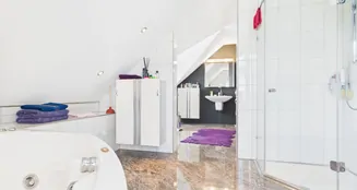 von_poll_real_estate_property_25161034_image_8