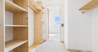von_poll_real_estate_property_25161046_image_20