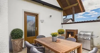 von_poll_real_estate_property_25161049_image_16