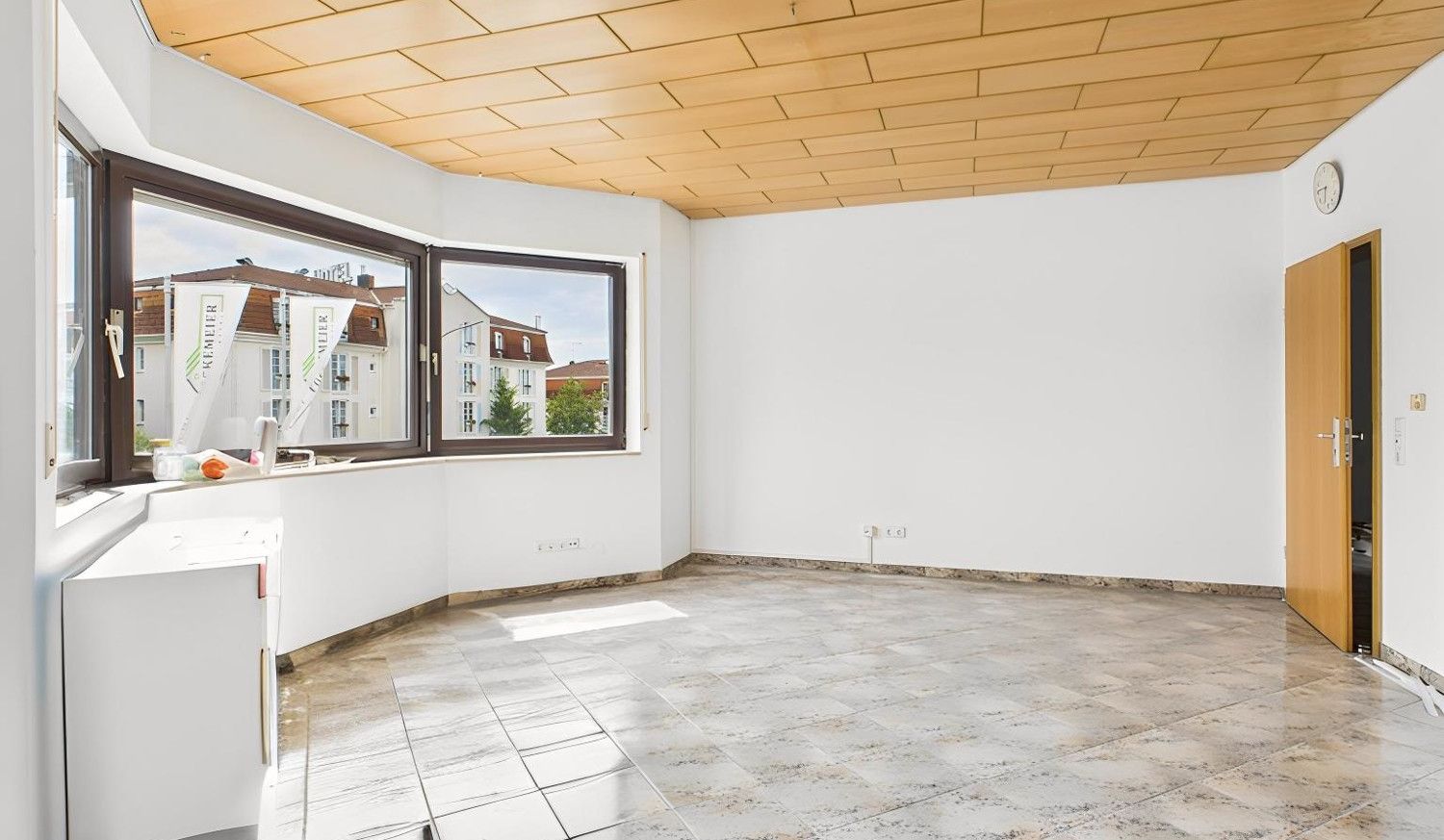 Büro 1