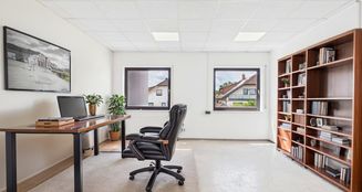von_poll_real_estate_property_25161053_image_9