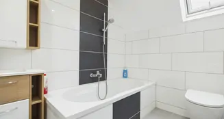 von_poll_real_estate_property_25161083_image_18