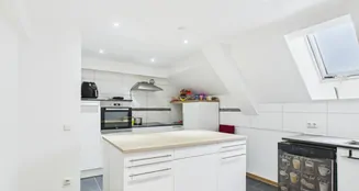 von_poll_real_estate_property_25161083_image_17