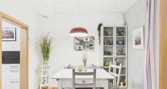 von_poll_real_estate_property_25161079_image_2