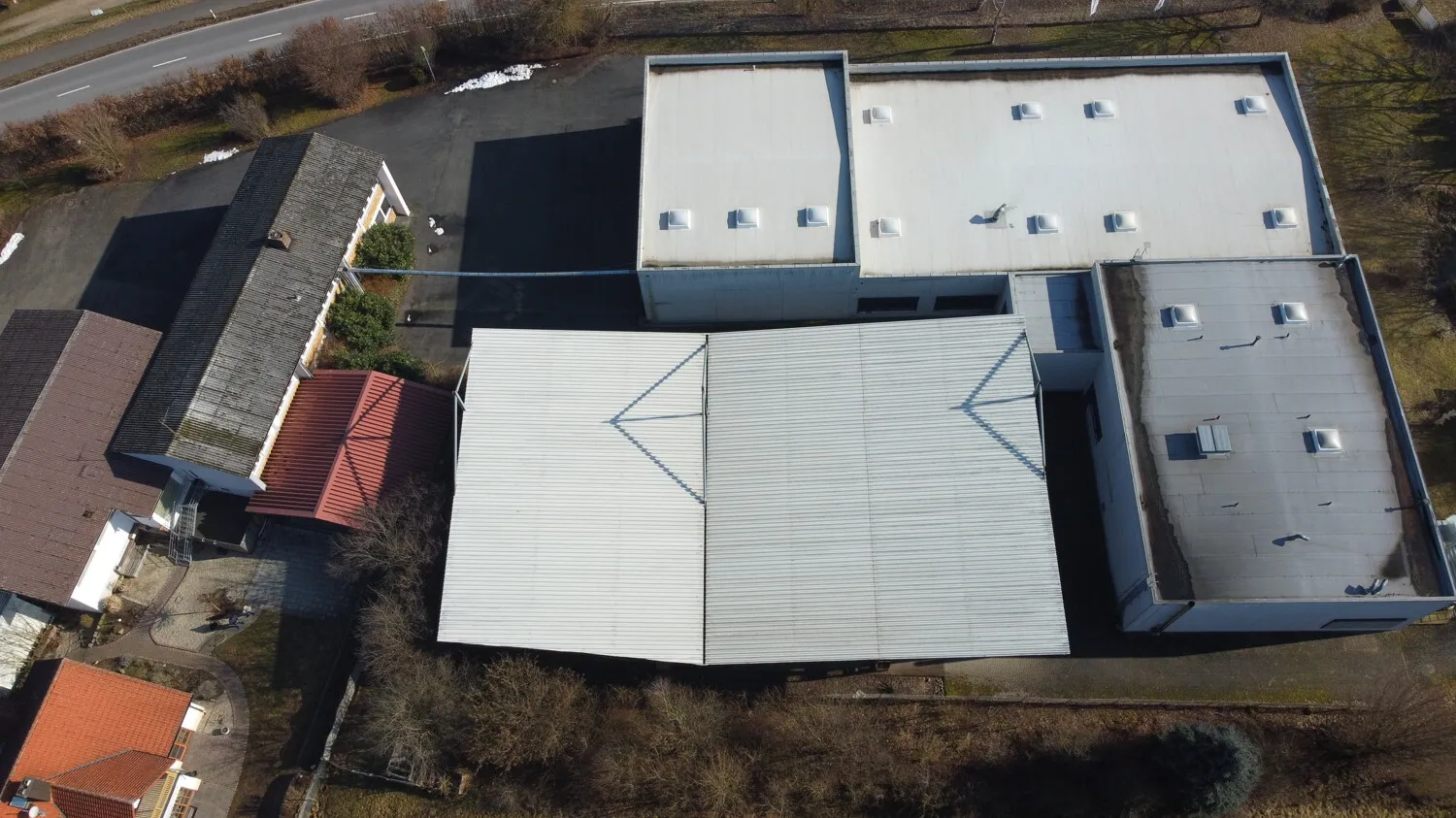 Draufsicht Produktionshalle, Büro, EFH