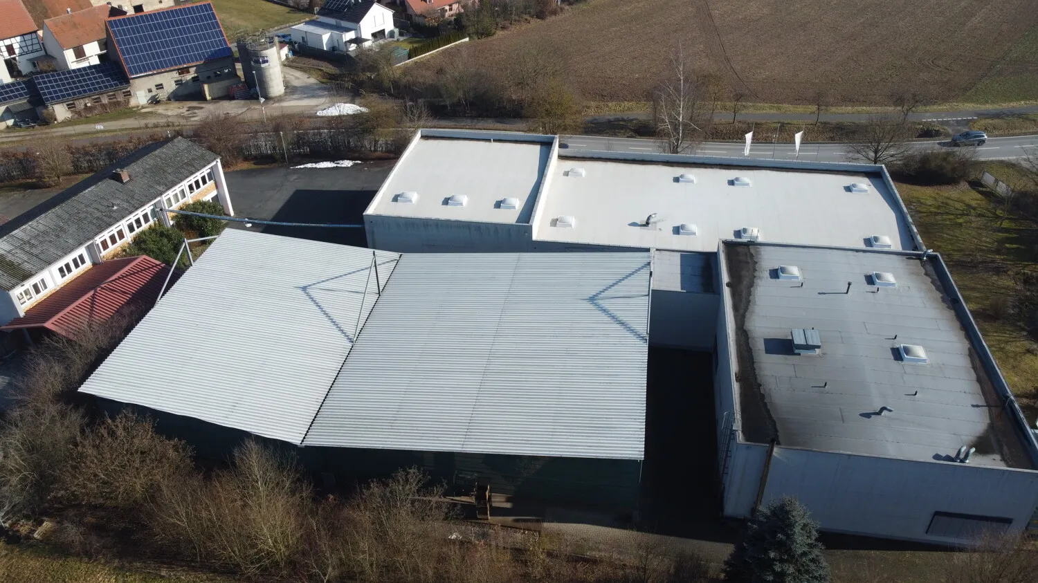 Draufsicht Produktionshalle, Büro