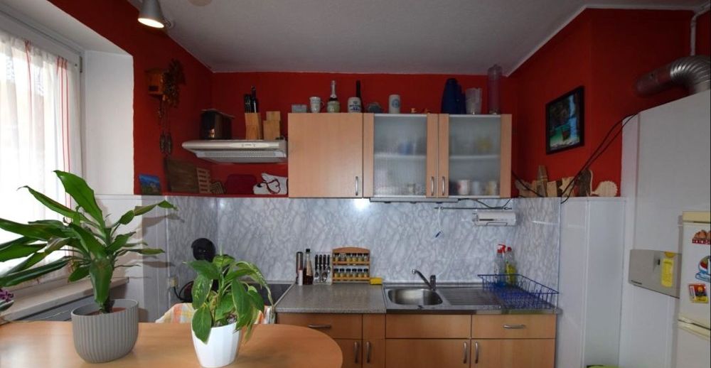 Gemütliche 2-Zimmer-Wohnung mit Balkon, Garage und zuverlässigem Mieter!