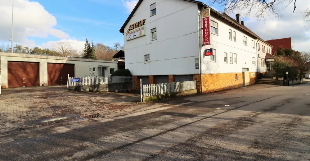 Top Lage, viel Fläche und enormes Potenzial - Pension, Gasthof, Tankstelle und 90 LKW Stellplätze!