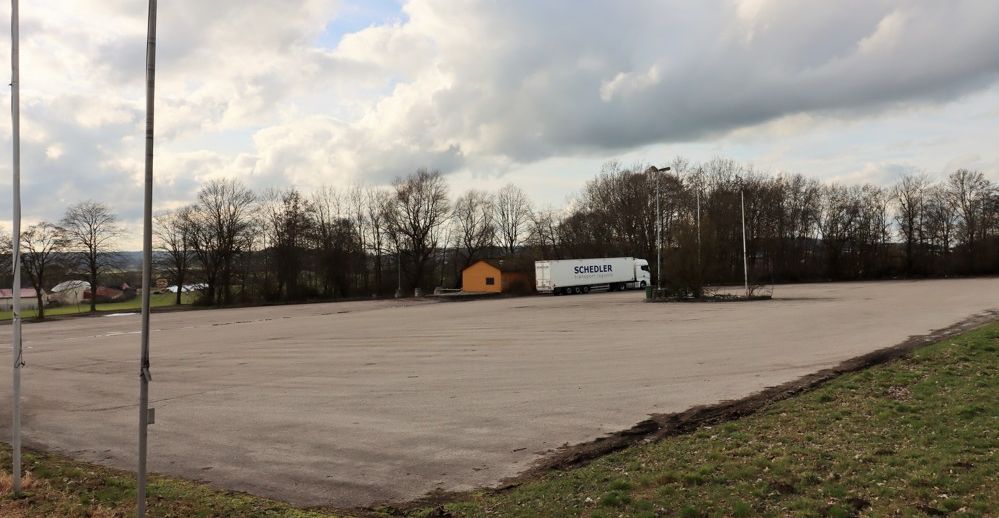 Top Lage, viel Fläche und enormes Potenzial - Pension, Gasthof, Tankstelle und 90 LKW Stellplätze!