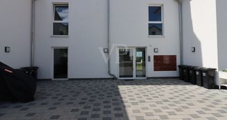 von_poll_real_estate_property_24208609_image_4