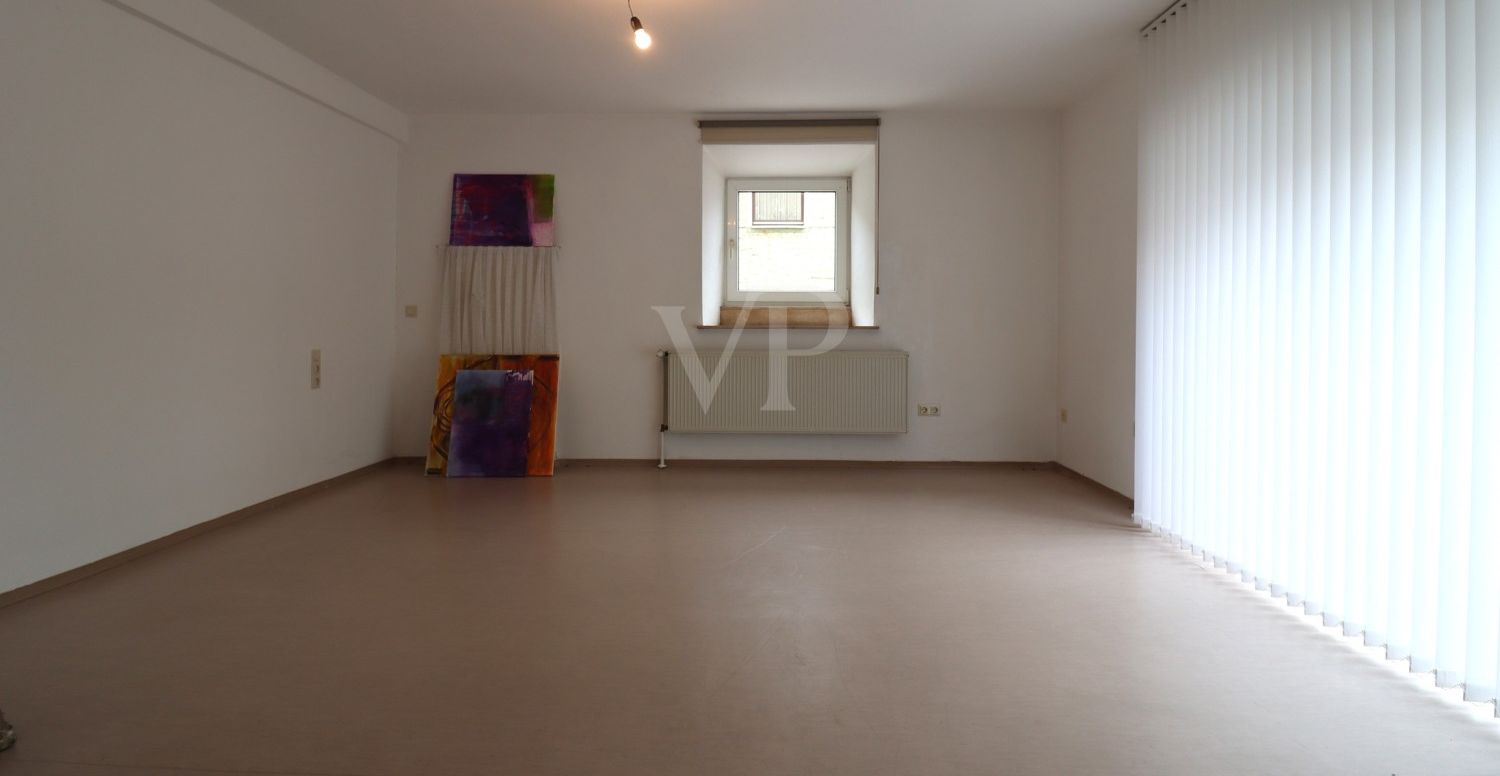 ehem. Laden Haupthaus EG