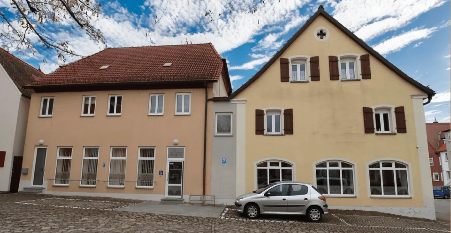 Attraktives Wohn- und Geschäftshaus mit weiterem Ausbaupotential