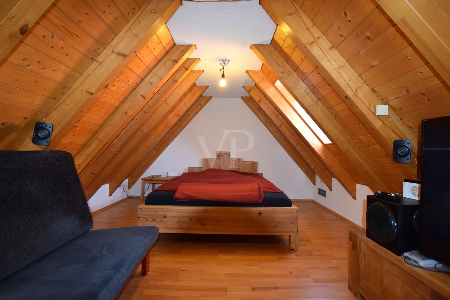 Spitzboden DG