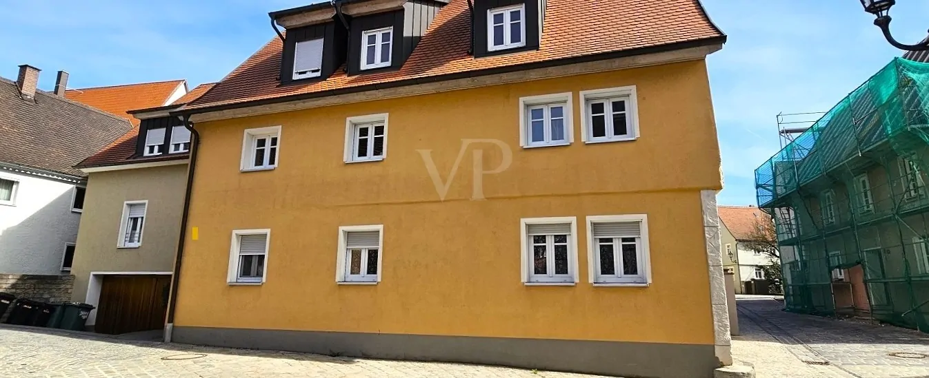 Attraktives Mehrfamilienhaus mit Garagen/Stellplatz, voll vermietet, im Herzen der Altstadt!