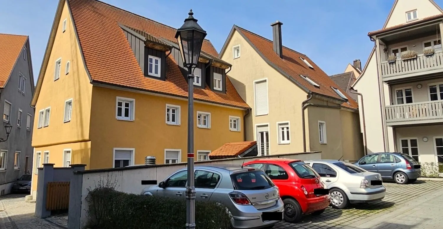 Attraktives Mehrfamilienhaus mit Garagen/Stellplatz, voll vermietet, im Herzen der Altstadt!