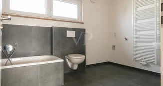 von_poll_real_estate_property_25208672_image_11