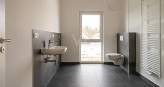 von_poll_real_estate_property_25208676_image_7