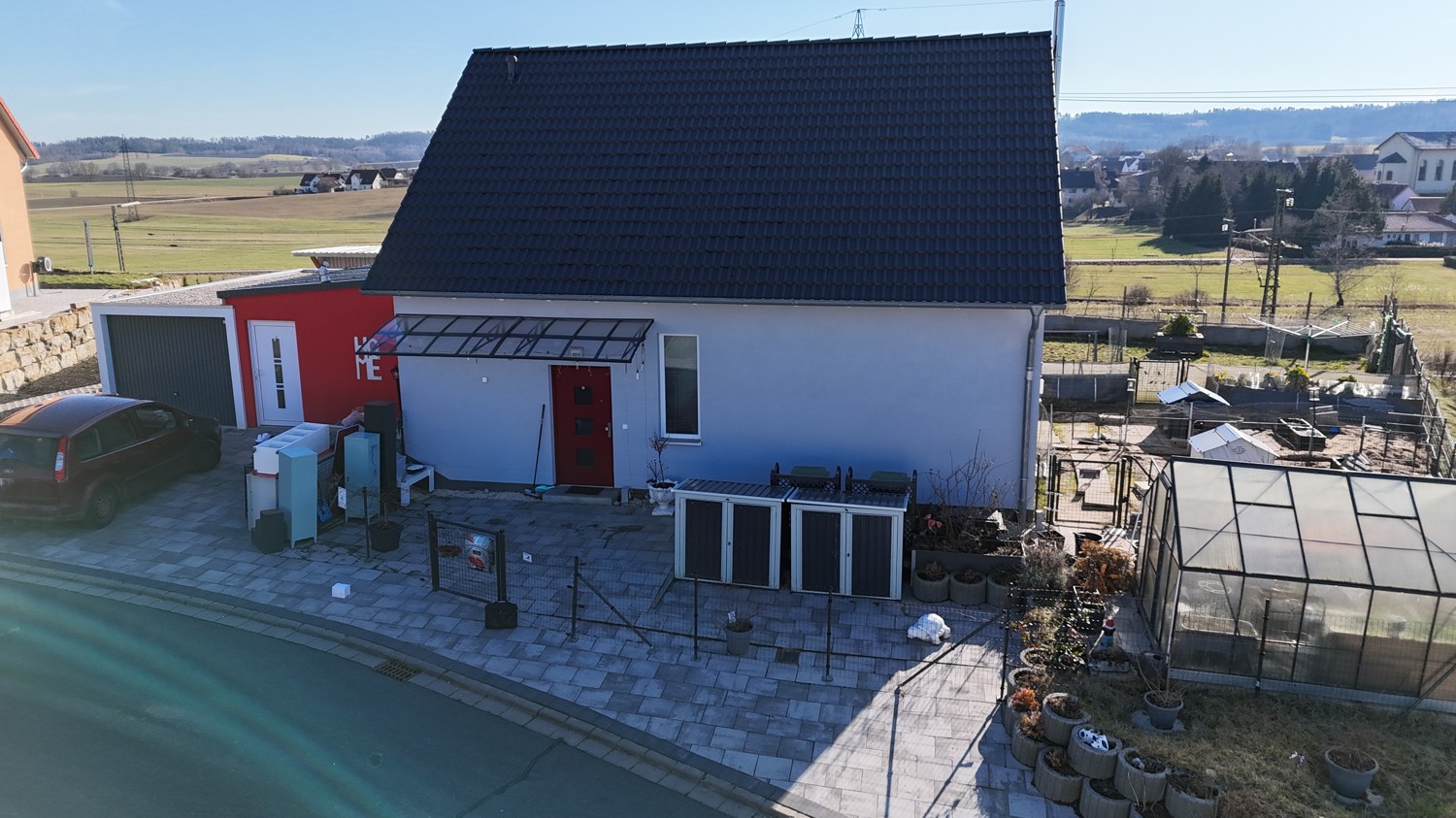 Familienzuhause in Siedlungslage - Neuwertiges Einfamilienhaus mit einigen Highlights