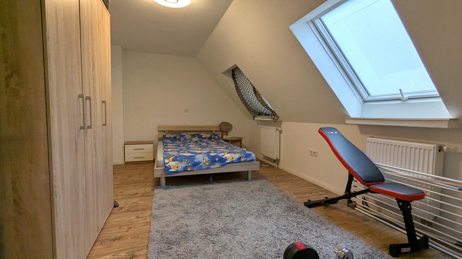 Schlafzimmer Dachgeschoss rechts