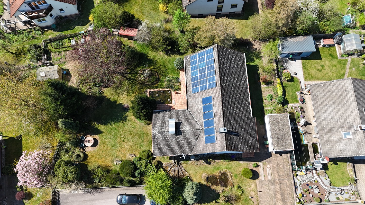 Traumhaftes Architektenanwesen in ruhiger Lage mit Wohlfühlgarten und jeder Menge Platz!