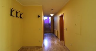 von_poll_real_estate_property_25208699_image_1