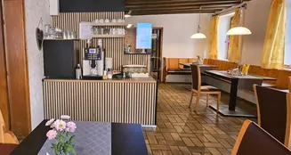 von_poll_real_estate_property_25208707_image_25