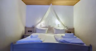 von_poll_real_estate_property_25208707_image_14