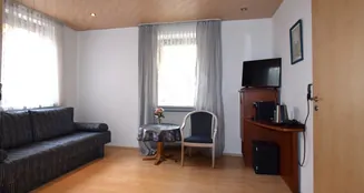 von_poll_real_estate_property_25208707_image_11