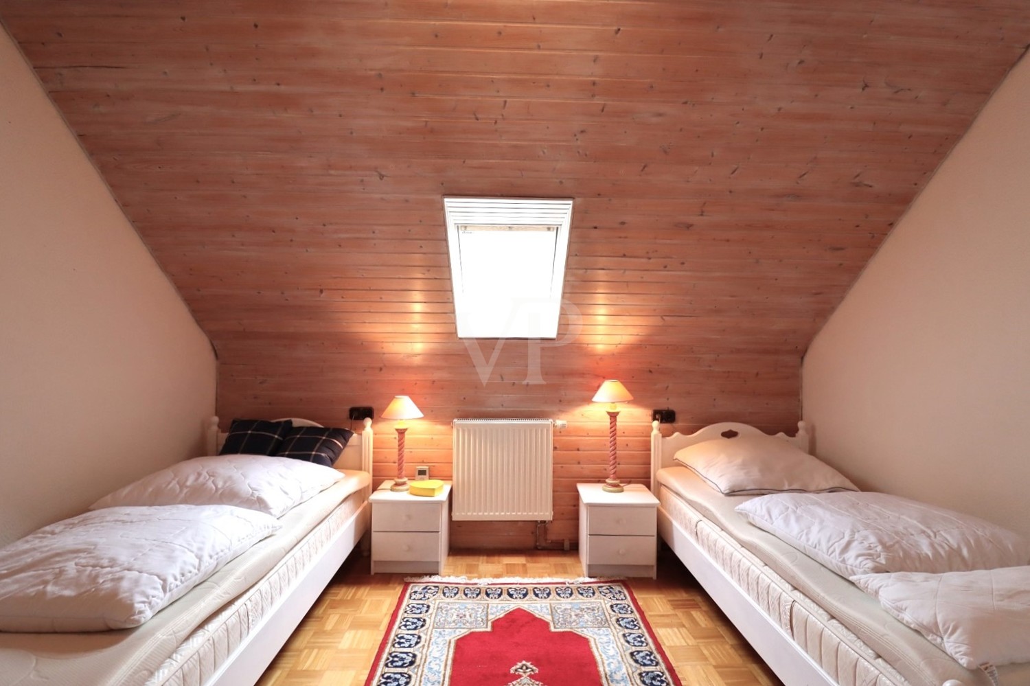 Schlafzimmer DG