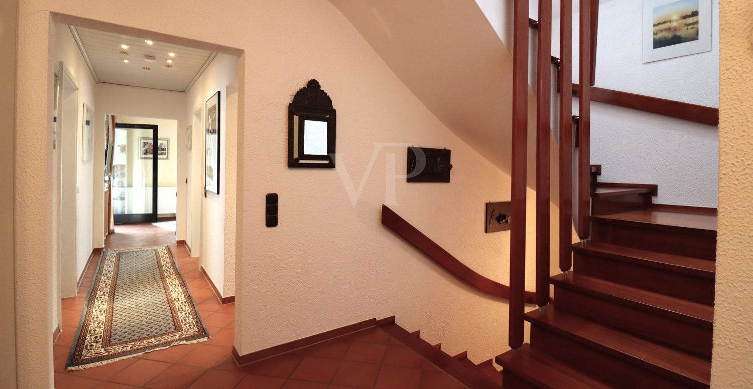 Flur/Treppe