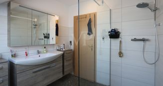 von_poll_real_estate_property_25208720_image_21