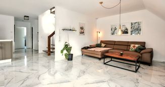 von_poll_real_estate_property_25209722_image_1