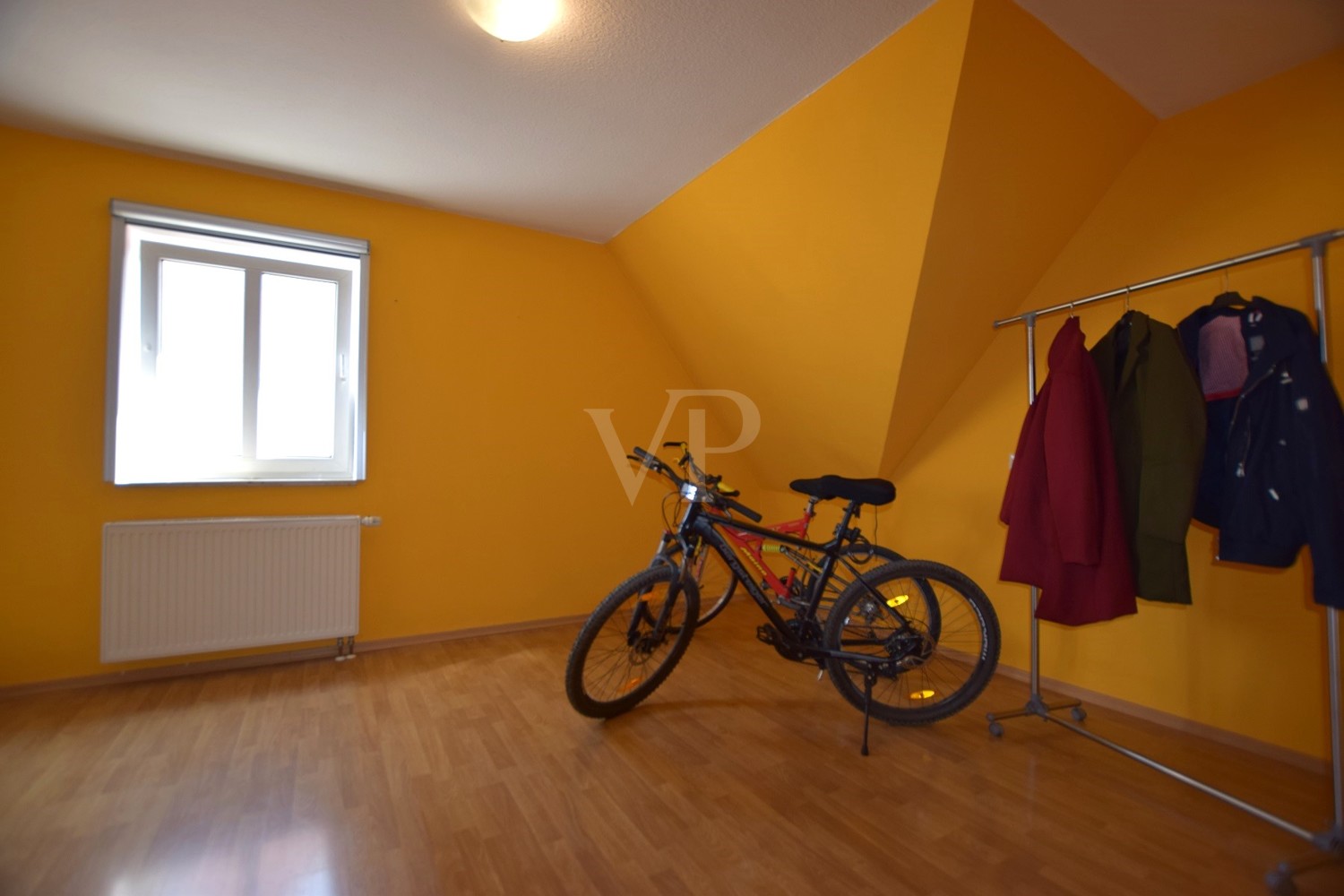 Schlafzimmer DG