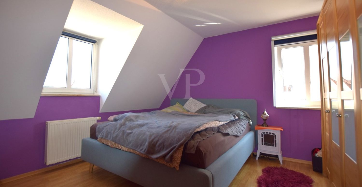 Schlafzimmer DG