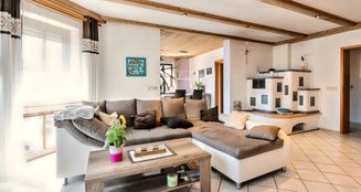 von_poll_real_estate_property_25208708_image_2