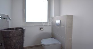 von_poll_real_estate_property_25208710_image_8