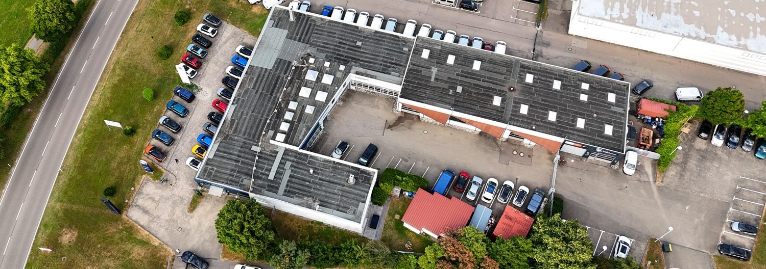 Großes Gewerbegrundstück in hervorragender Lage, modernisiert und vielseitig nutzbar