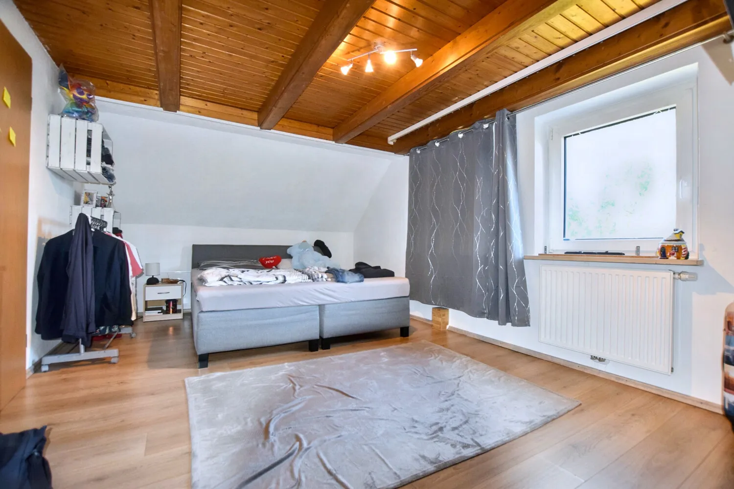 Schlafzimmer DG