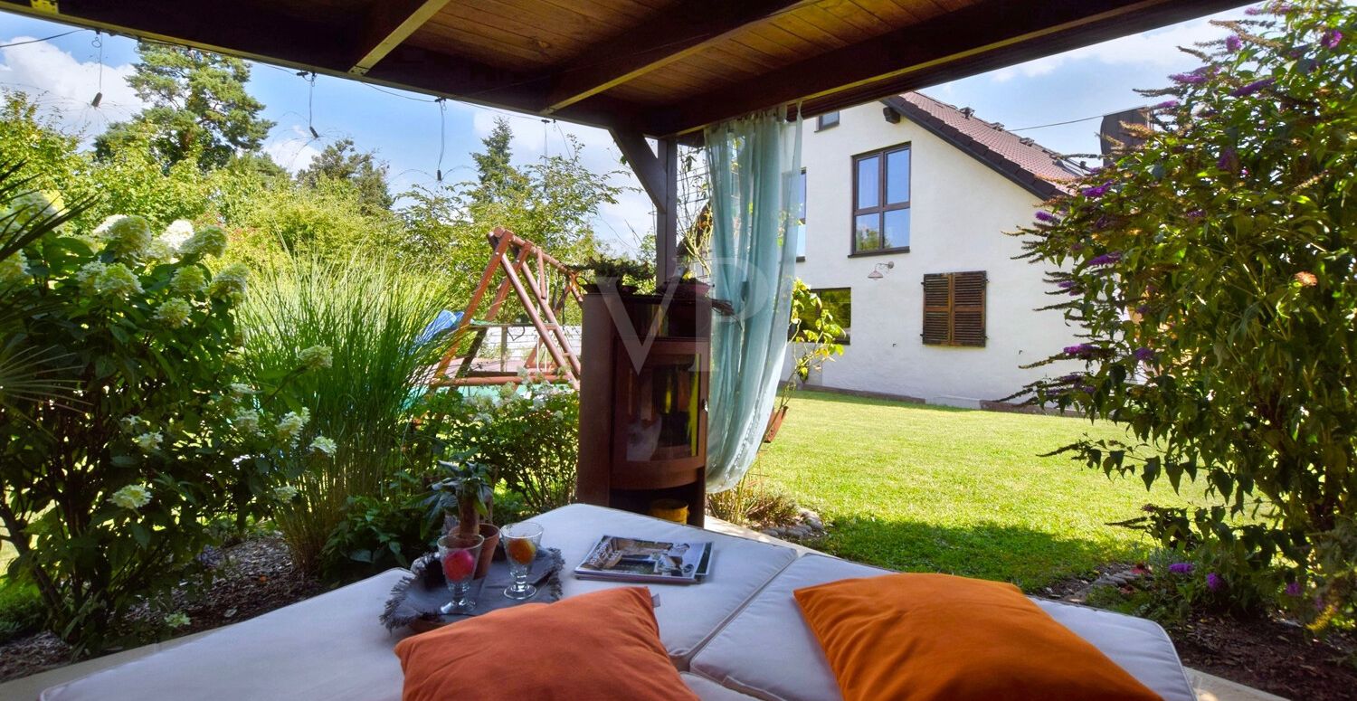 Daybed Blick aufs Haus