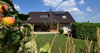von_poll_real_estate_property_25208737_image_1