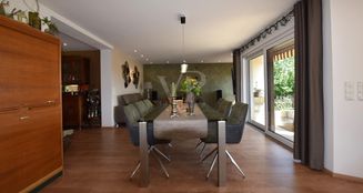 von_poll_real_estate_property_25208737_image_8