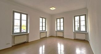 von_poll_real_estate_property_25208739_image_0