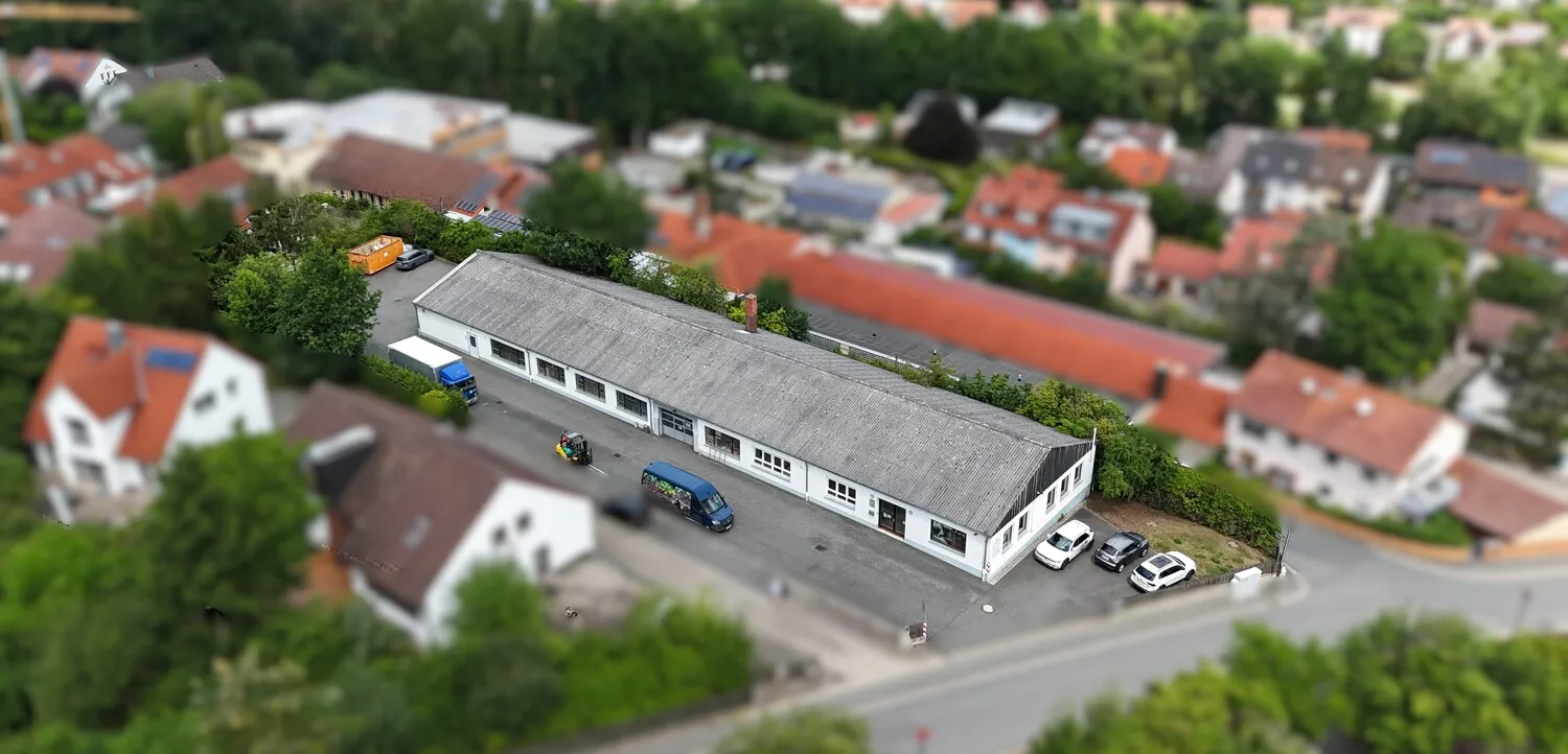 Spacious commercial property with diverse usage options and further potential!