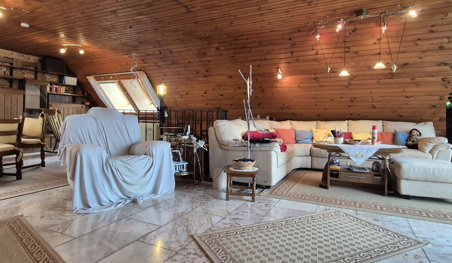 Wohnzimmer Hauptwohnung