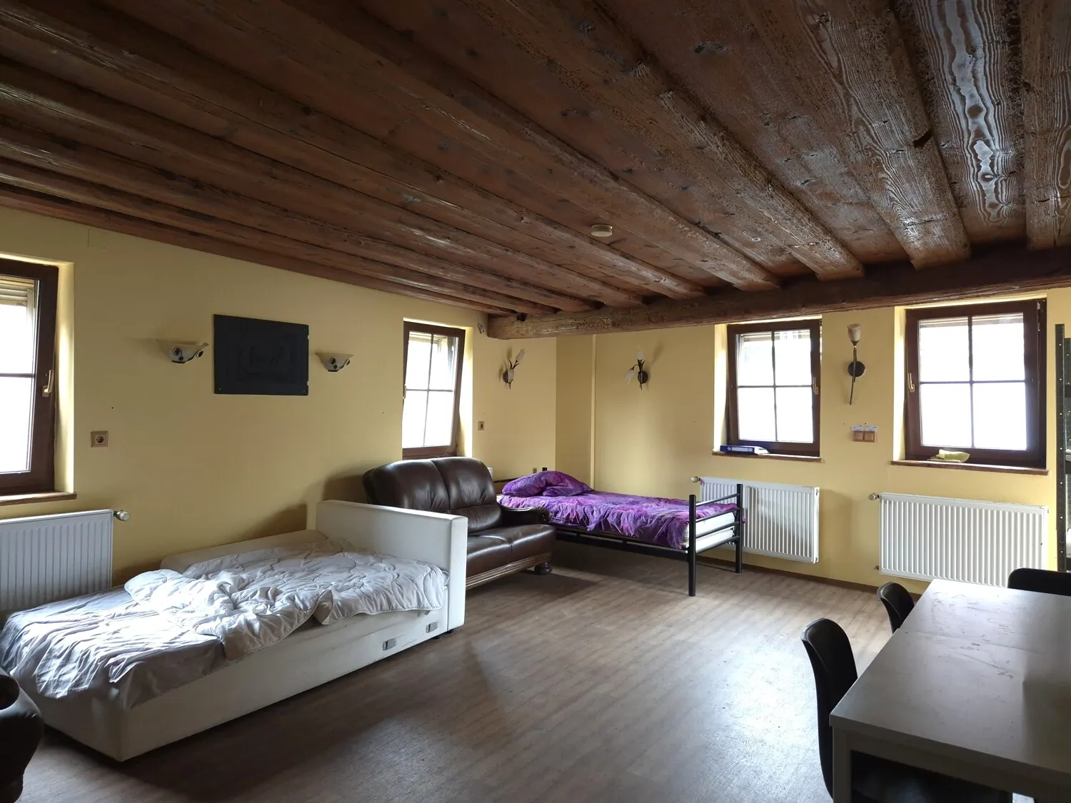 Wohn-/Schlafzimmer