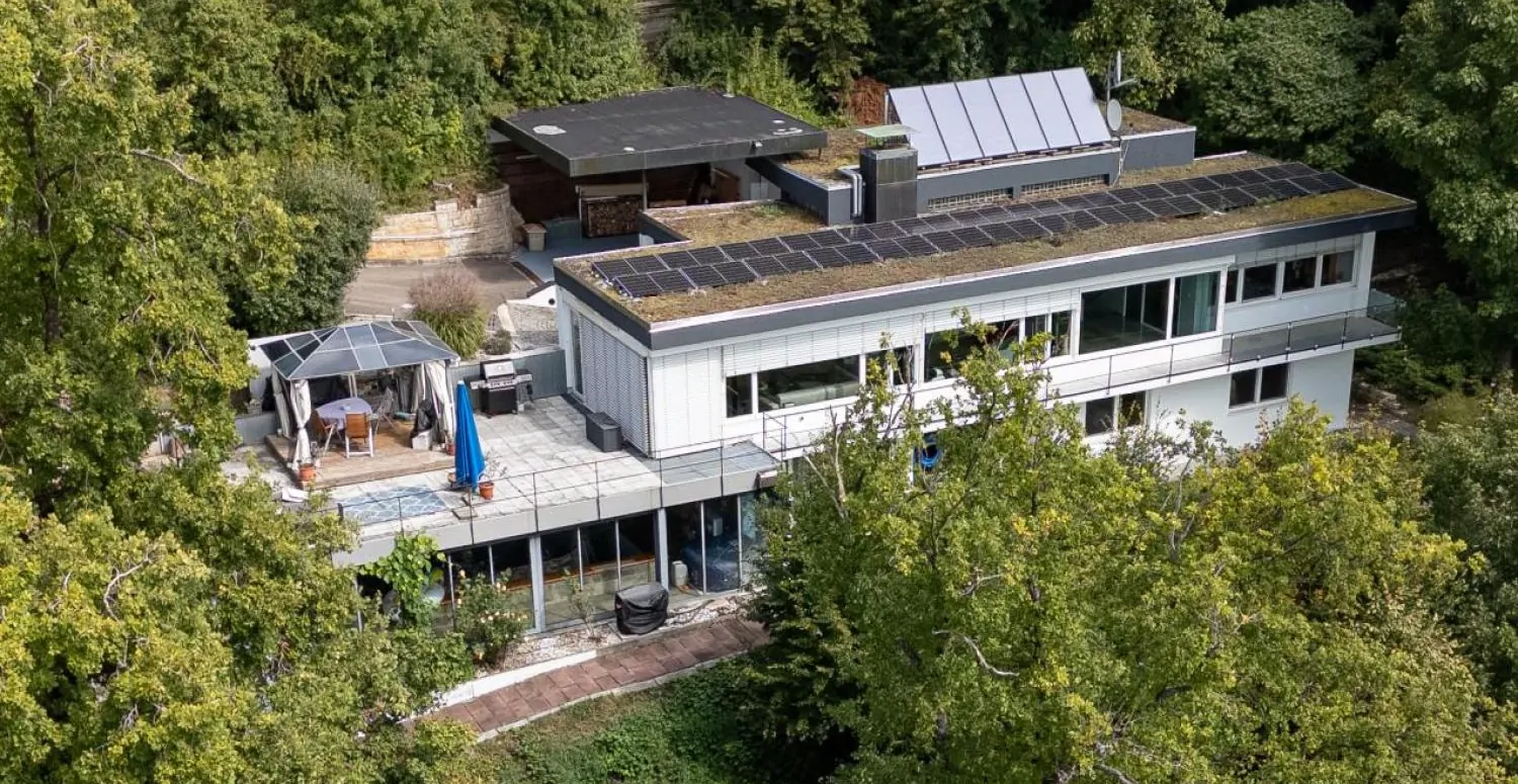 Entdecken Sie das Außergewöhnliche! Unternehmervilla in ruhiger Lage mit atemberaubendem Blick