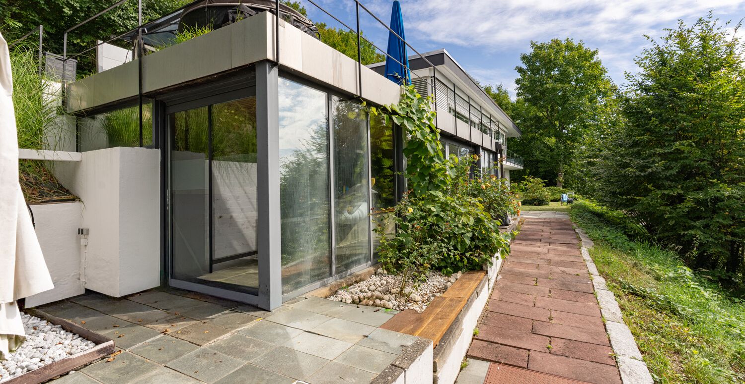 Entdecken Sie das Außergewöhnliche! Unternehmervilla in ruhiger Lage mit atemberaubendem Blick